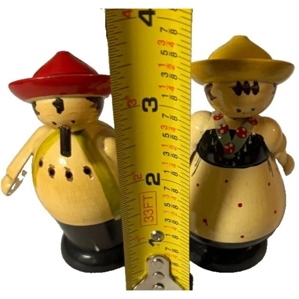 Vintage Wooden Salt Pepper Shakers Mexican Couple Sombrero Hand Painted MCM